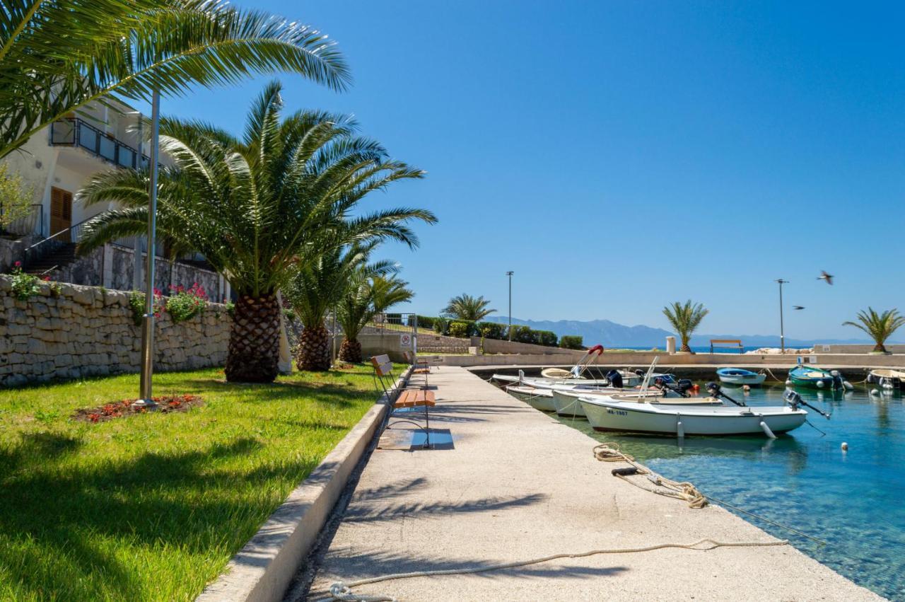 דרבניק Apartments Ivica - Beachfront מראה חיצוני תמונה