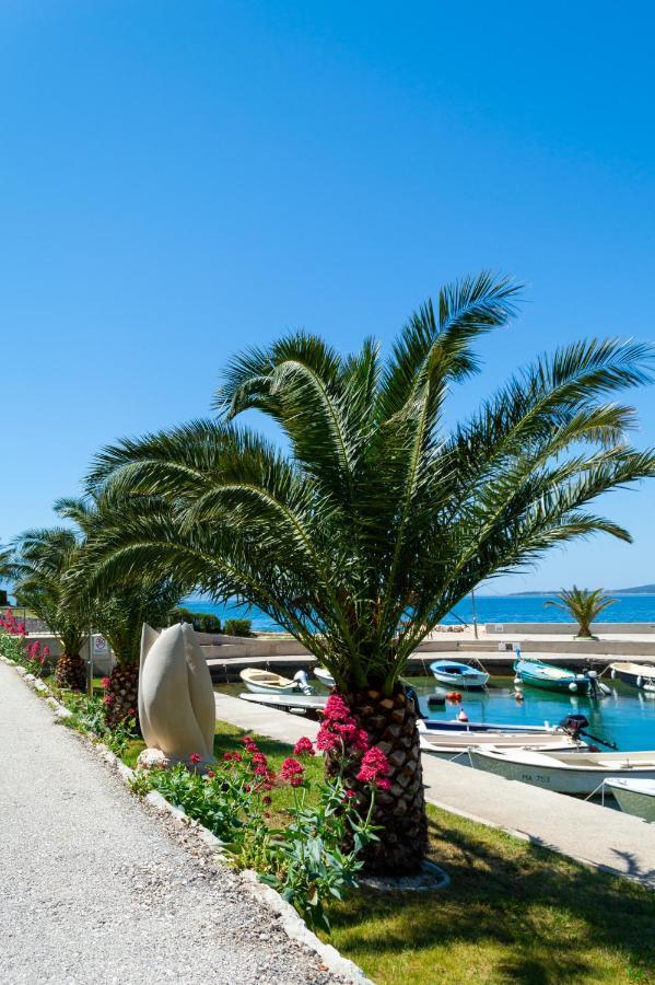 דרבניק Apartments Ivica - Beachfront מראה חיצוני תמונה