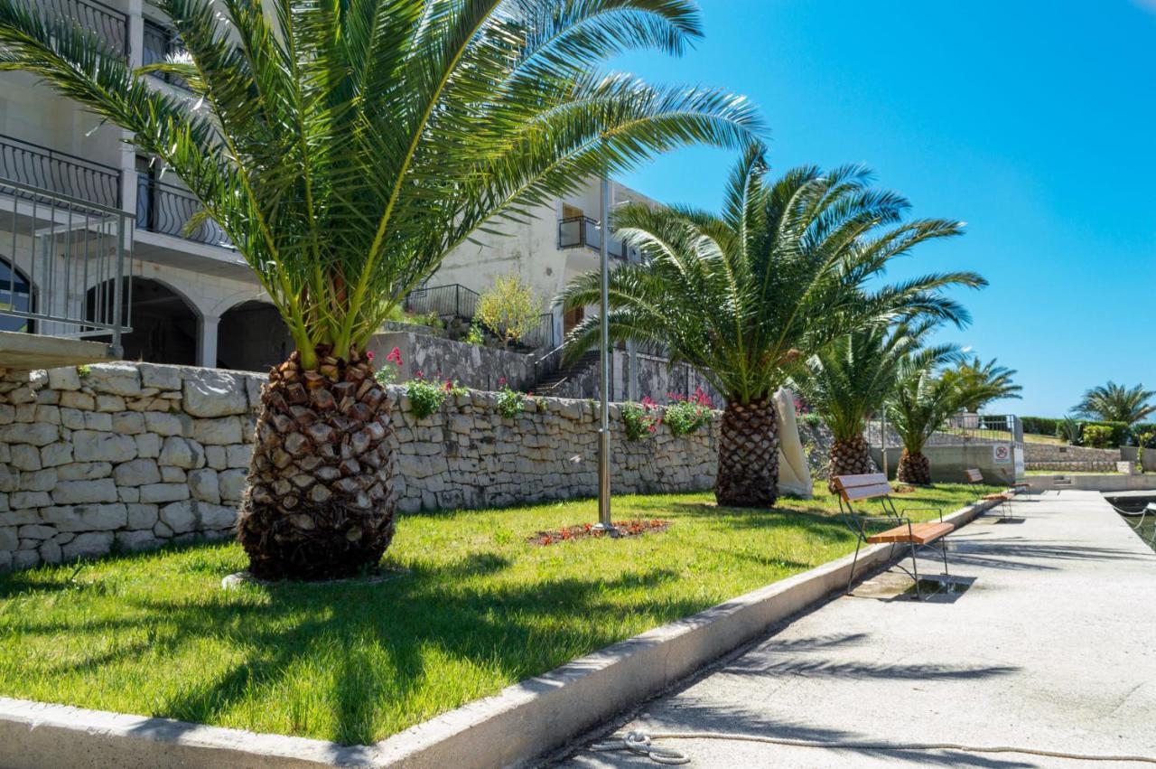 דרבניק Apartments Ivica - Beachfront מראה חיצוני תמונה