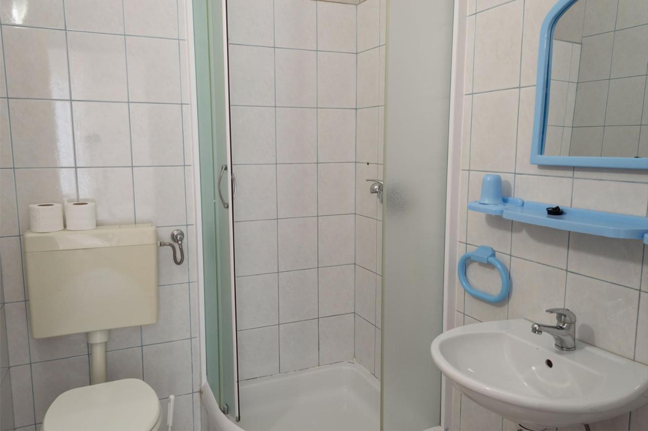 דרבניק Apartments Ivica - Beachfront מראה חיצוני תמונה
