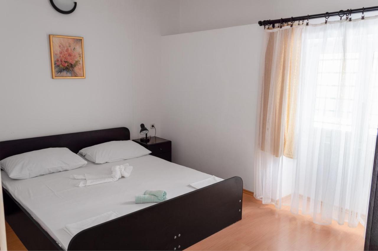 דרבניק Apartments Ivica - Beachfront מראה חיצוני תמונה